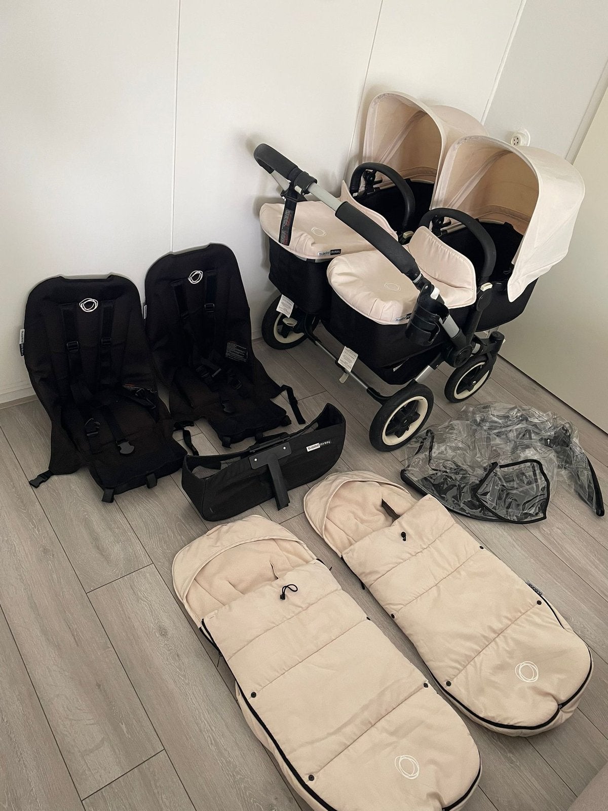 Bugaboo donkey 2 Twin zeer compleet, Support@bugaboo.com, Gebruikt, Bugaboo, Ophalen of Verzenden