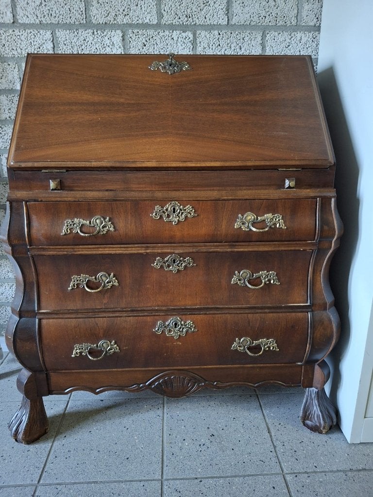 Eiken secretaire, Ophalen