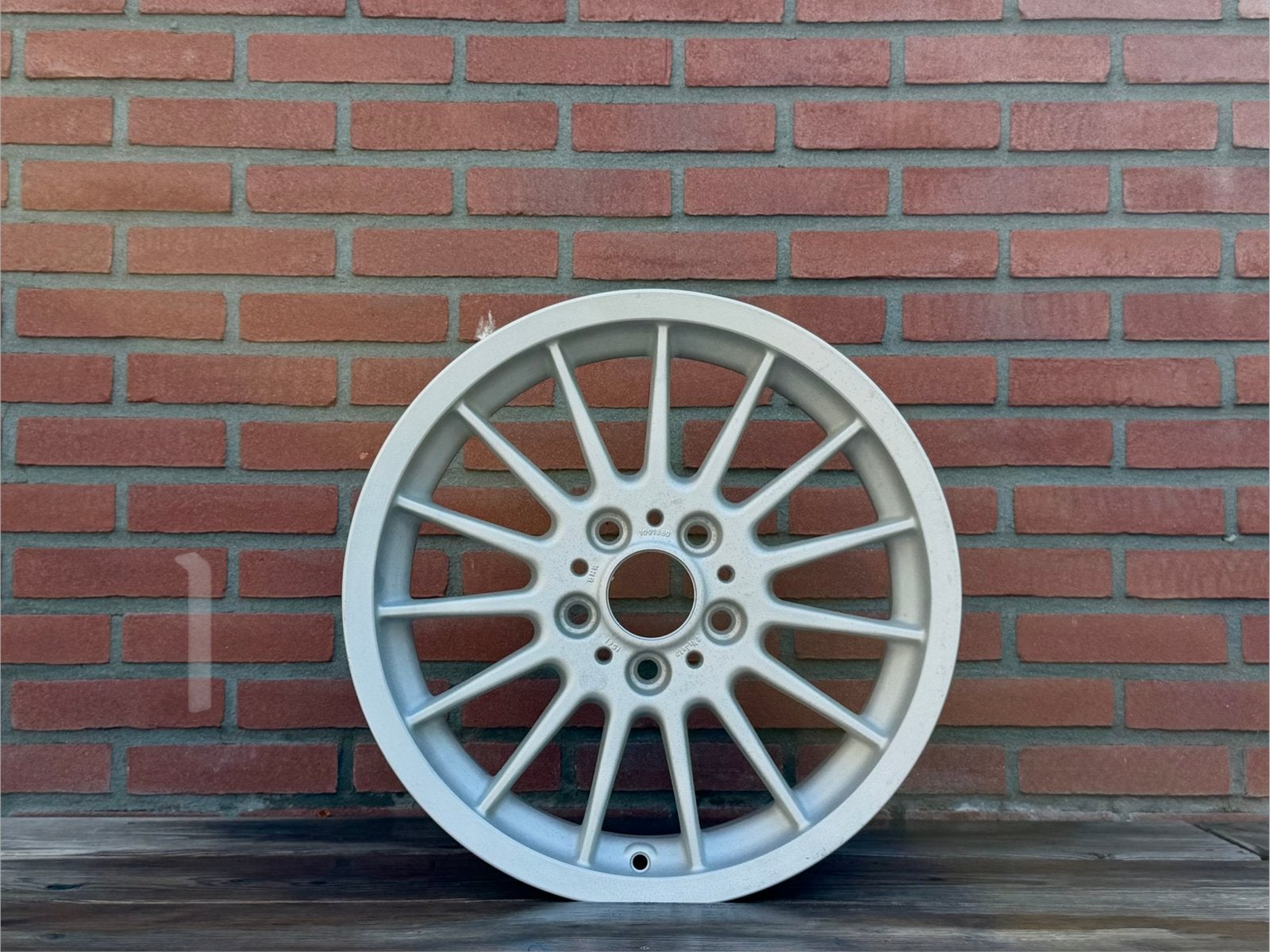 Foto 4 van Originele BMW 17 inch style 32 velgen