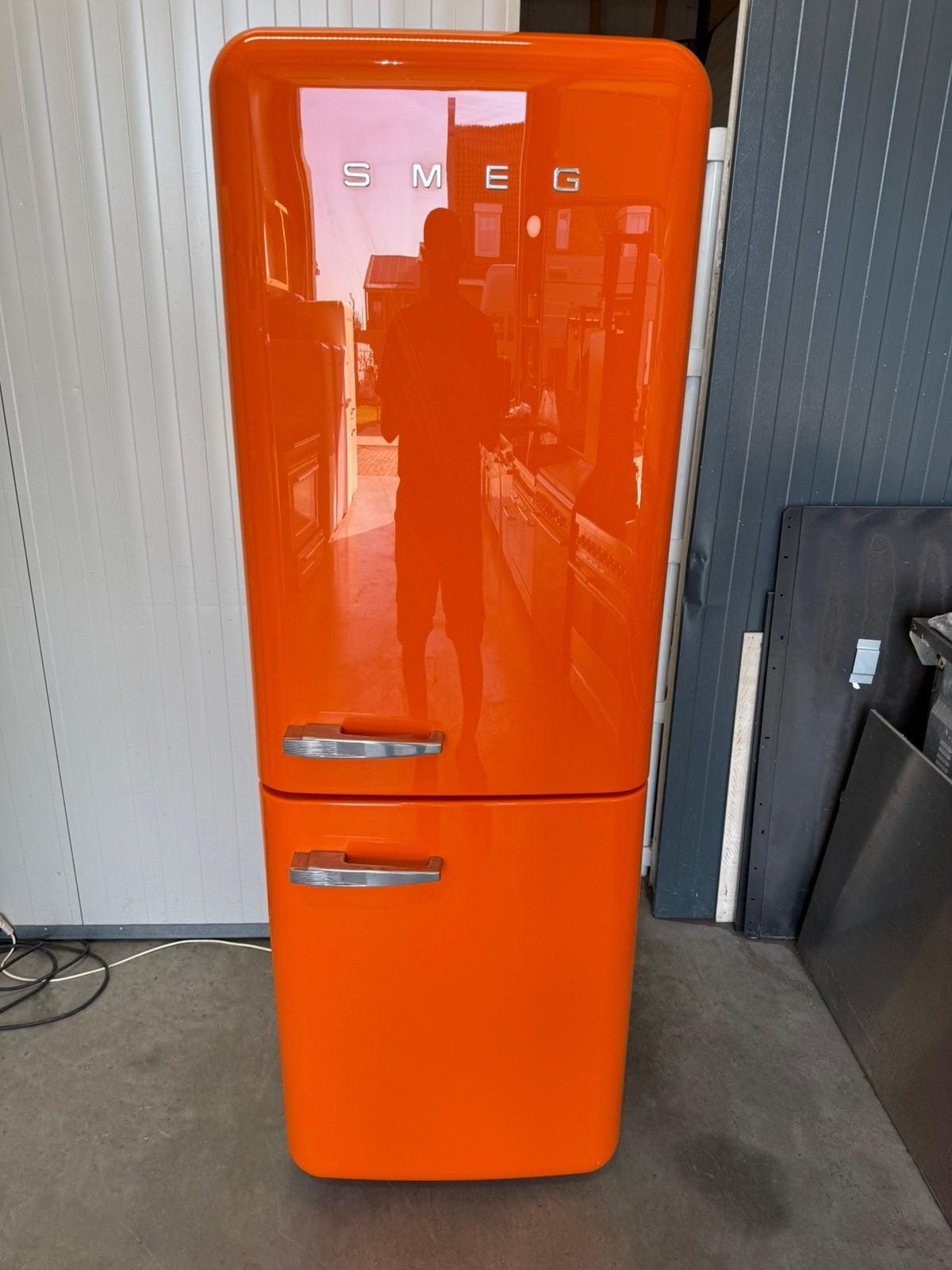 Smeg FAB32 Retro Koelkast – Oranje, De laan 8, Bella, 200 liter of meer, 60 cm of meer