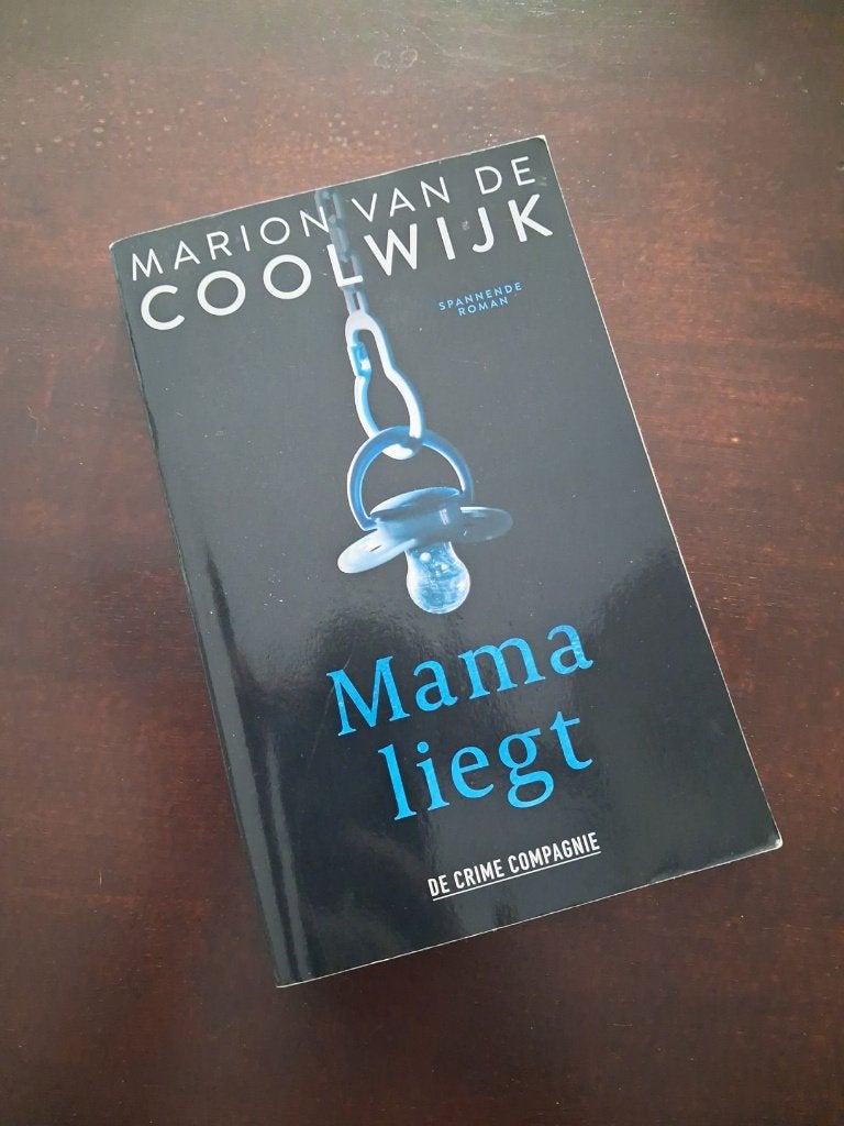 Marion van de Coolwijk - mama liegt, Ophalen of Verzenden, Zo goed als nieuw