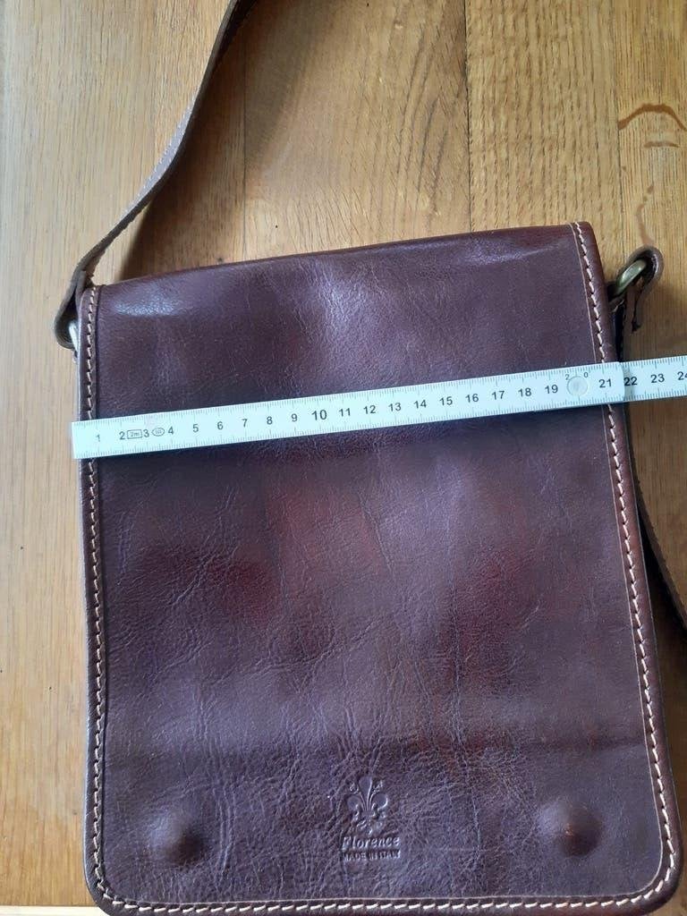 Leren schoudertas. Genuine Leather Made in Italy, Ophalen of Verzenden, Zo goed als nieuw, Bruin, Schoudertasje