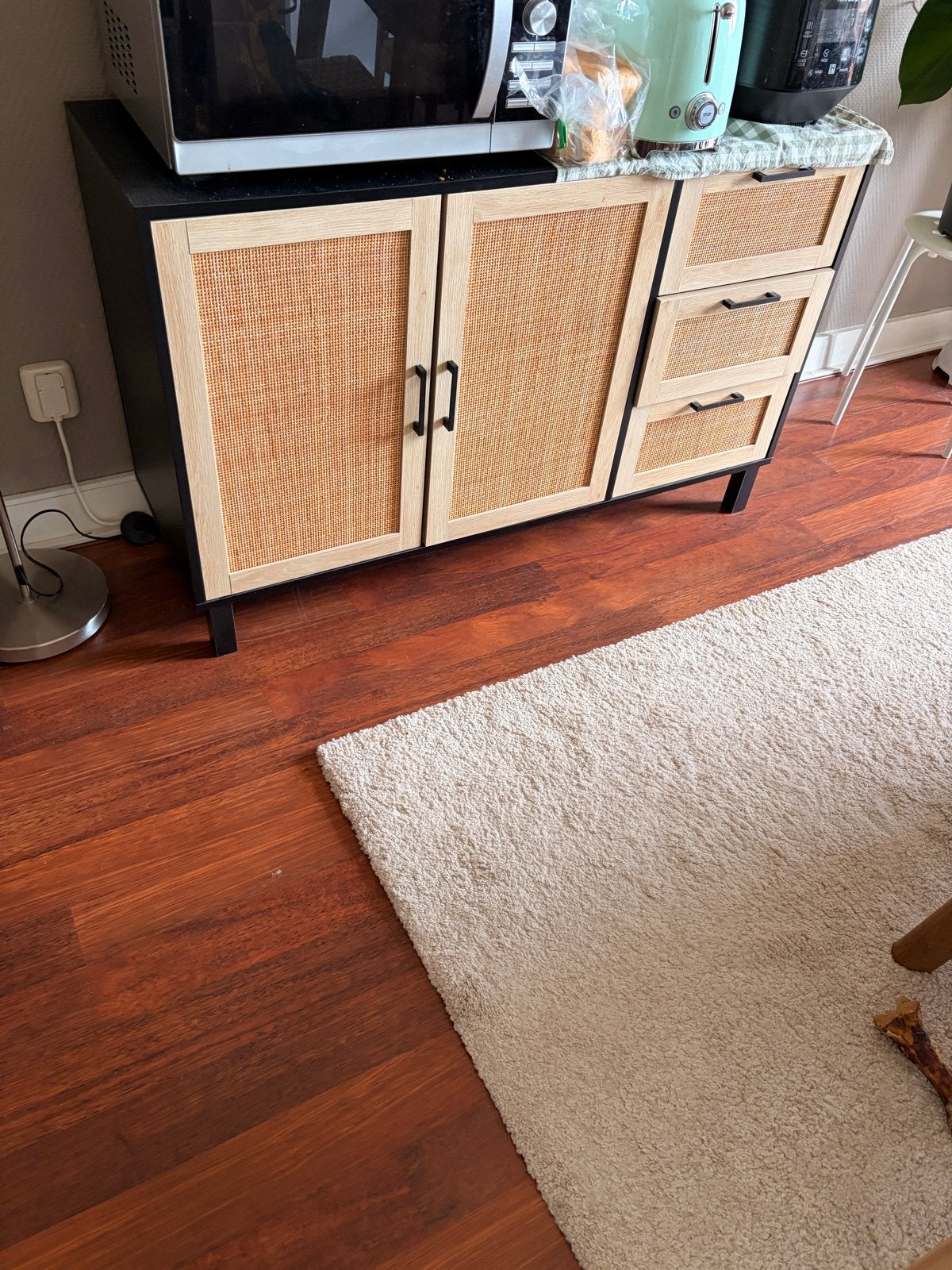 Dressoir met rotan deuren en lades Sweeek, Ophalen, Gebruikt, 100 tot 150 cm, Met lade(s)