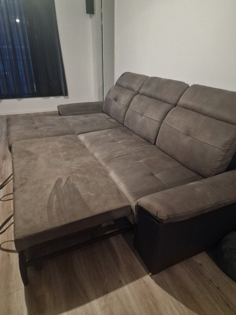 Foto 7 van Luxe hoekbank met slaapfunctie en opberg