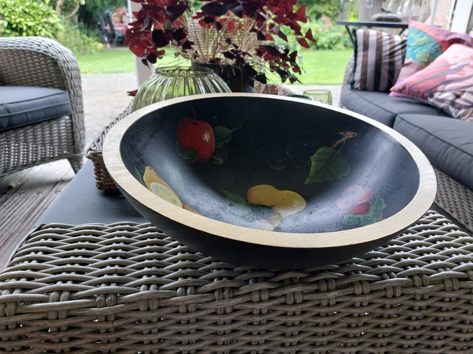 Decoratieve houten schaal met handgeschilderd fruit, Huis en Inrichting, Gebruikt, Handbeschilderd, Schaal, Rond
