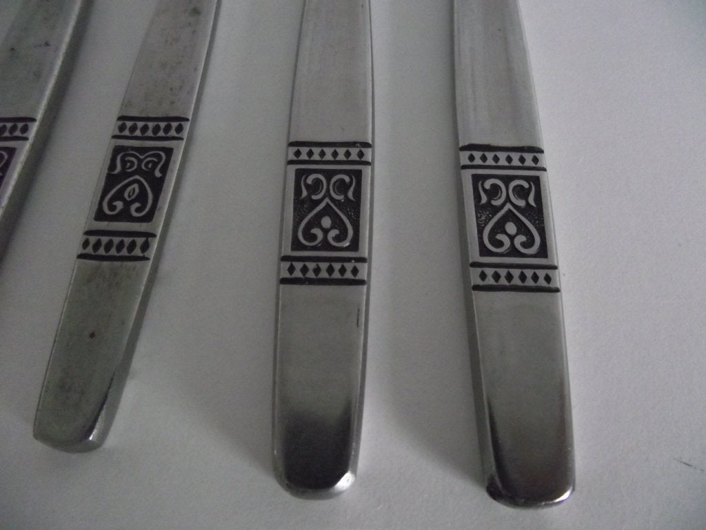 43 stuks Soraya bestek zwart RVS hartjes 28 messen 1960 p st, Antiek en Kunst, Antiek | Bestek, Ophalen of Verzenden