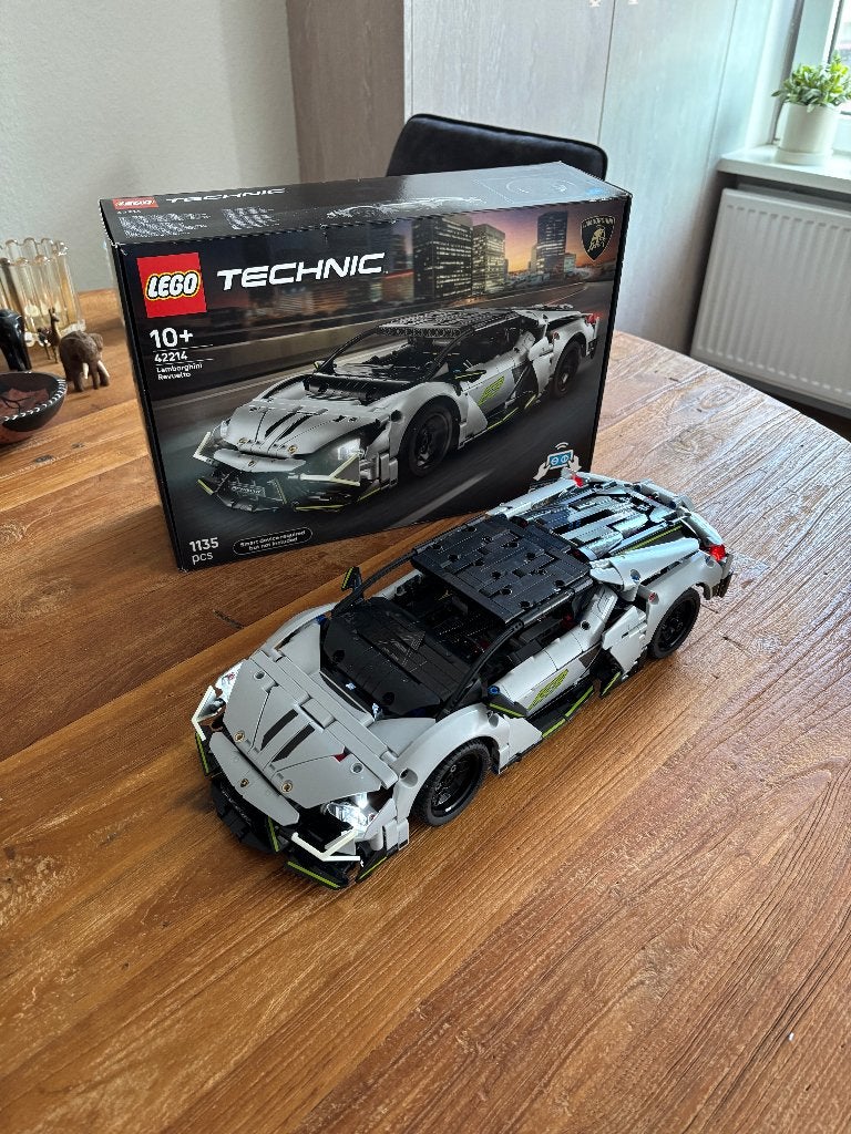 Lego 42214 - Lamborghini Revuelto supersportwagen, Lego, Ophalen of Verzenden, Zo goed als nieuw, Complete set