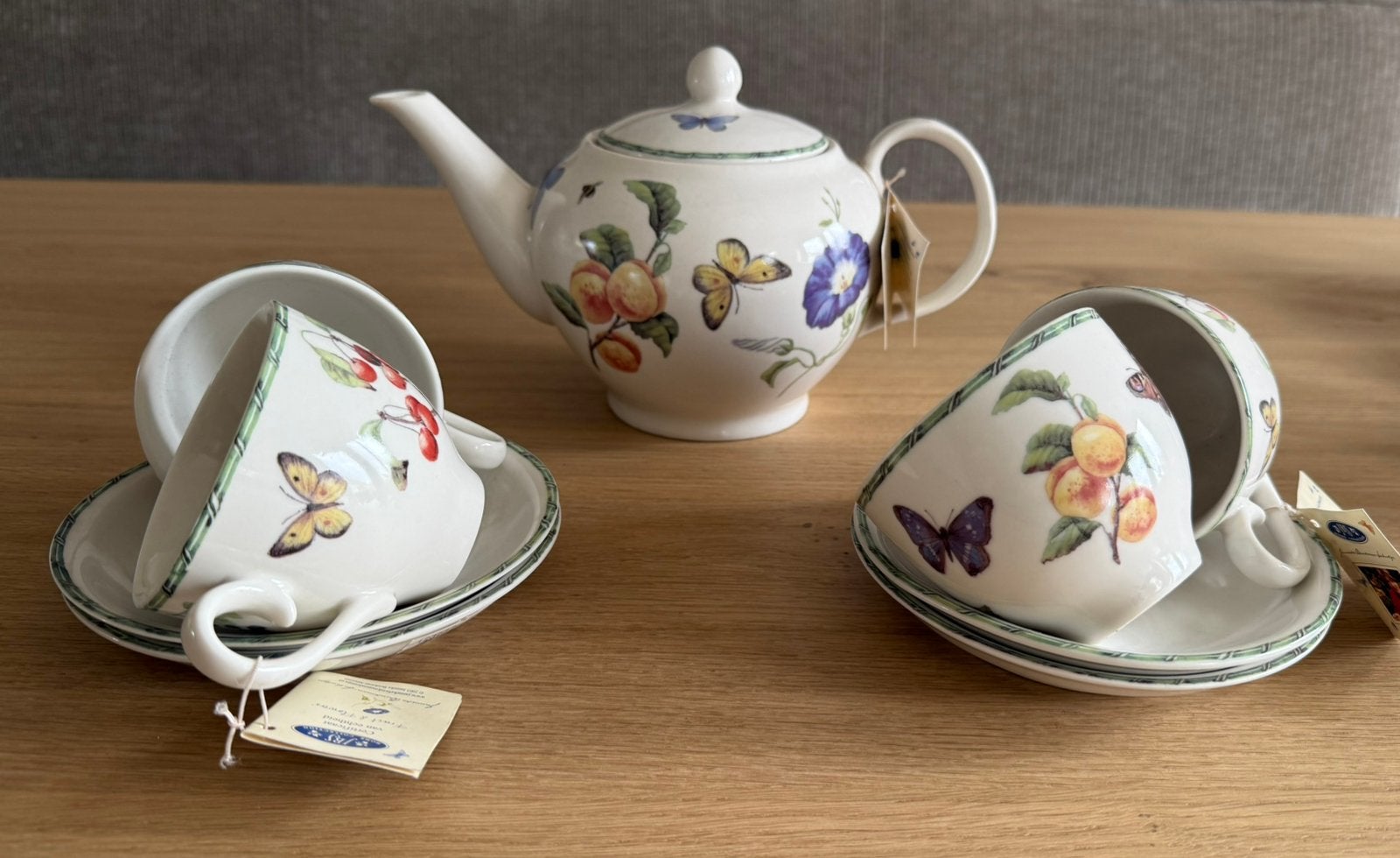 Nieuw JBS Fruit en Flowers theepot / kop en schotels, Huis en Inrichting, Keuken | Servies, Overige merken, Nieuw, Ophalen of Verzenden