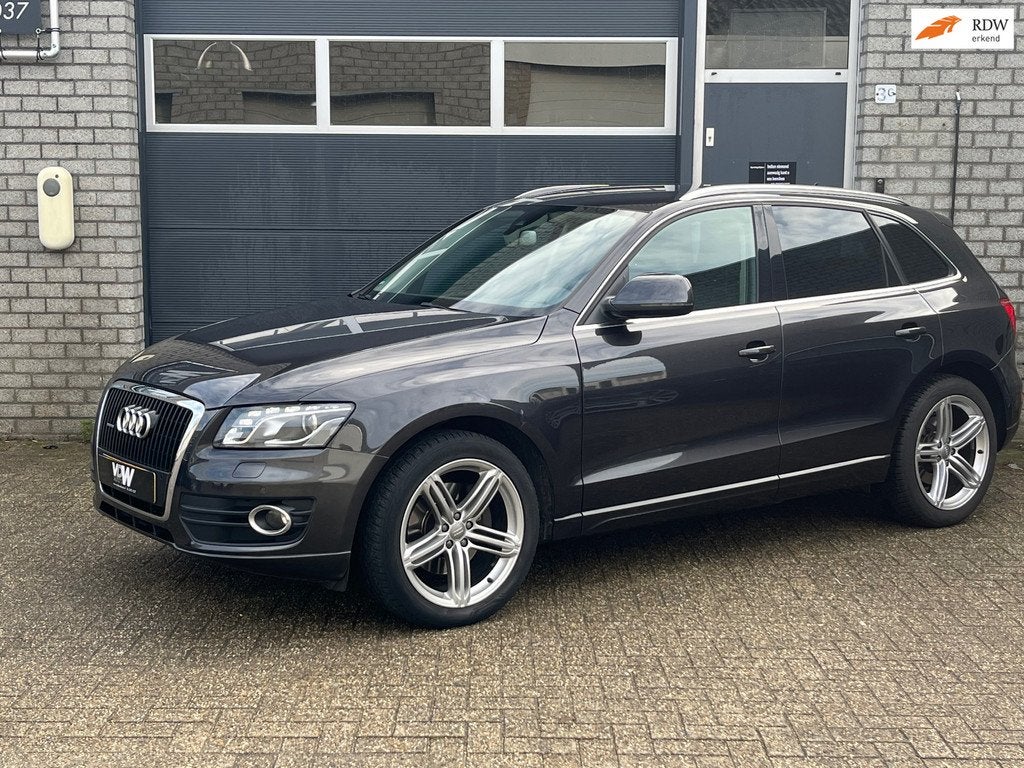 Audi Q5 2.0 TFSI hybrid quattro Pro line nl auto N.A.P deale, Auto's, Audi, Automaat, Euro 5, Gebruikt, 120 €/maand