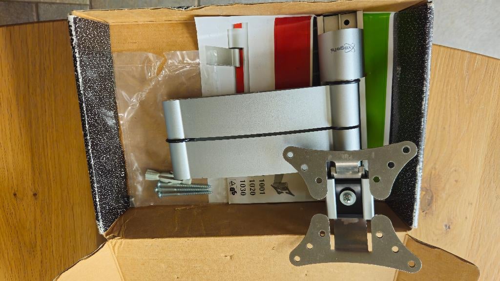 Vogels EFW 1030 LCD/Plasma wandsteun / muurbeugel, Ophalen of Verzenden, Zo goed als nieuw