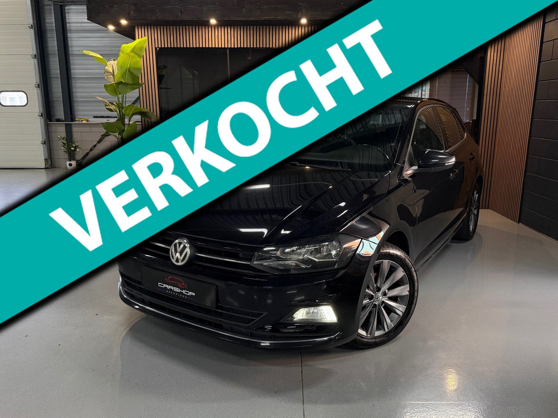 Volkswagen Polo 1.0 TSI 116PK Highline DSG/VIRTUAL/CAMERA, Gebruikt, Zwart, 1095 kg, Bedrijf
