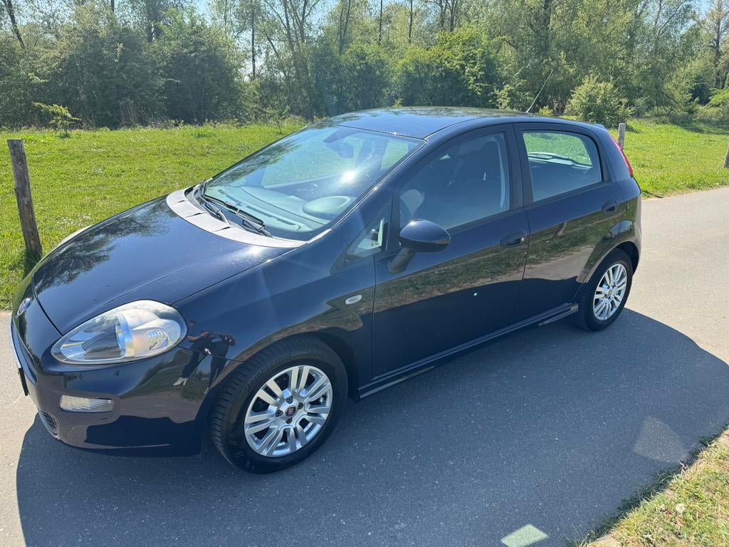 Fiat Punto Evo Street Twinair Turbo 100 pk 5DR 2014., Auto's, Voorwielaandrijving, Stof, Euro 6, 100 pk
