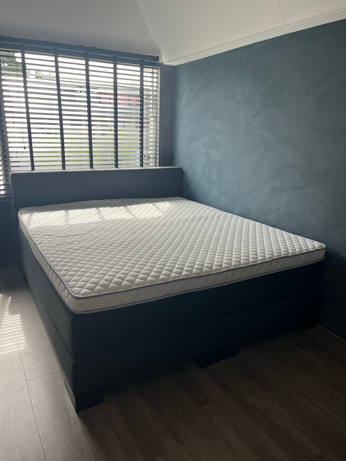 Swissense Boxspring 180x200 met nieuwe topper - Antraciet, Ophalen, Tweepersoons, Zo goed als nieuw, 200 cm