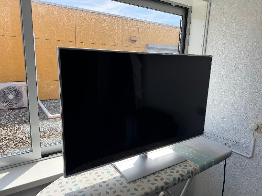 Parasonic TV 43", Gebruikt, 100 Hz, 100 cm of meer, Full HD (1080p)