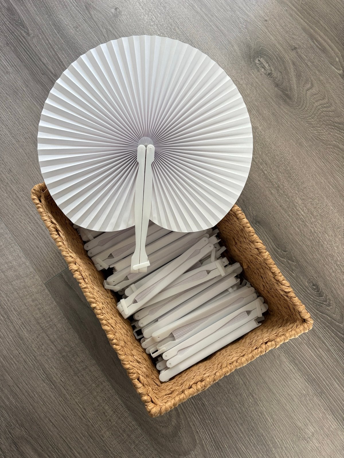 Leuke witte waaiers, Ophalen of Verzenden, Nieuw, Feestartikel
