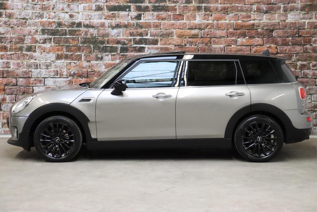 MINI Clubman Cooper Business Automaat / Navigatiesysteem / P, Auto's, Mini, 136 pk, Gebruikt, Leder en Stof, Origineel Nederlands