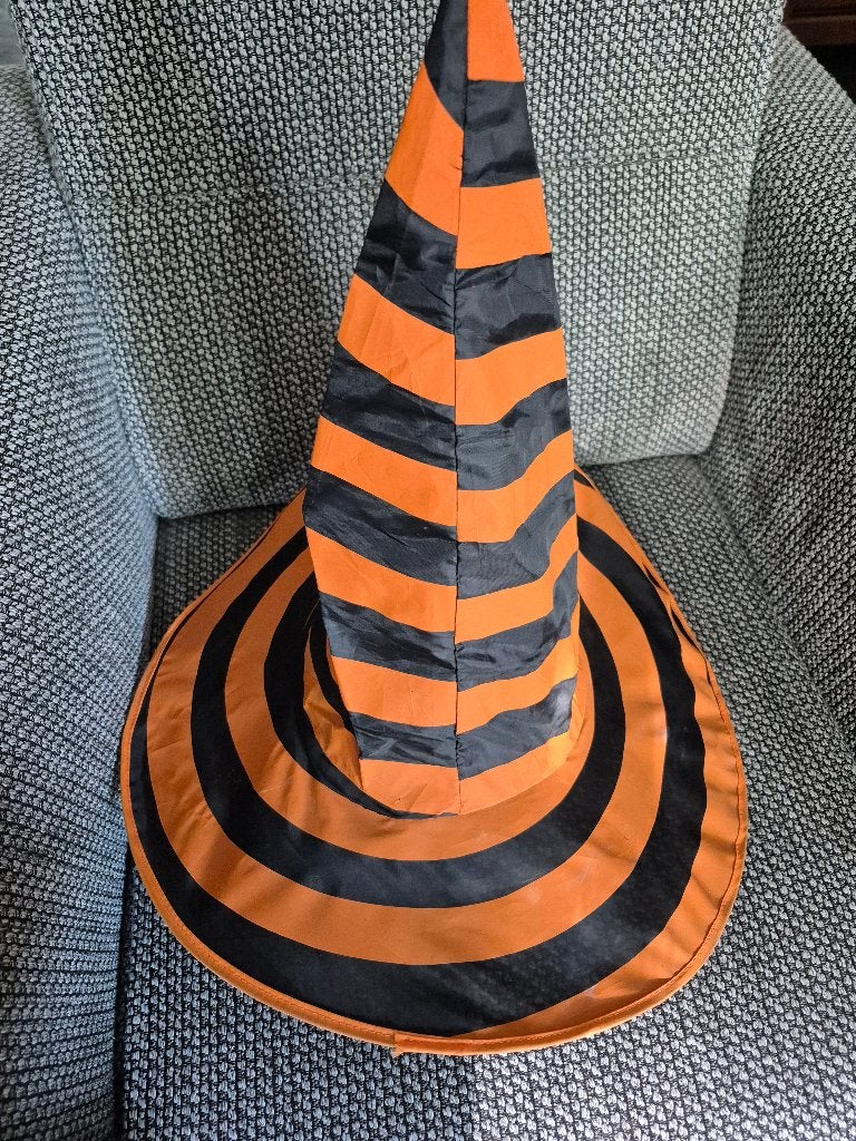 Hoed halloween / heksenhoed oranje / zwart, Ophalen of Verzenden, Gebruikt, 122 t/m 128, Jongen of Meisje