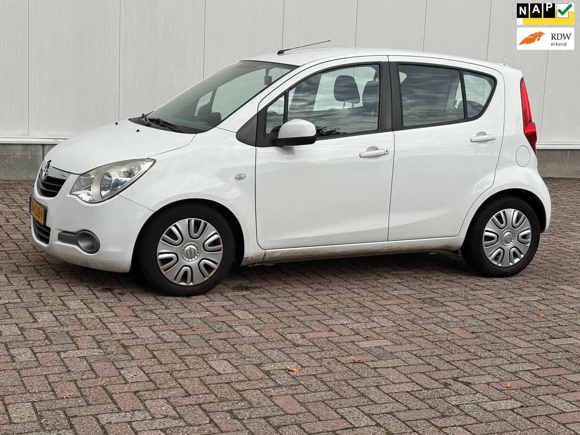 Opel Agila 1.0 Edition, Auto's, Euro 5, Stof, Gebruikt, Origineel Nederlands