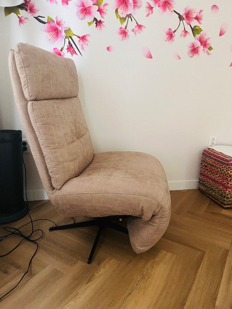 Relaxstoel design elektrisch, Huis en Inrichting, Fauteuils, Ophalen, Minder dan 75 cm, Zo goed als nieuw, Stof
