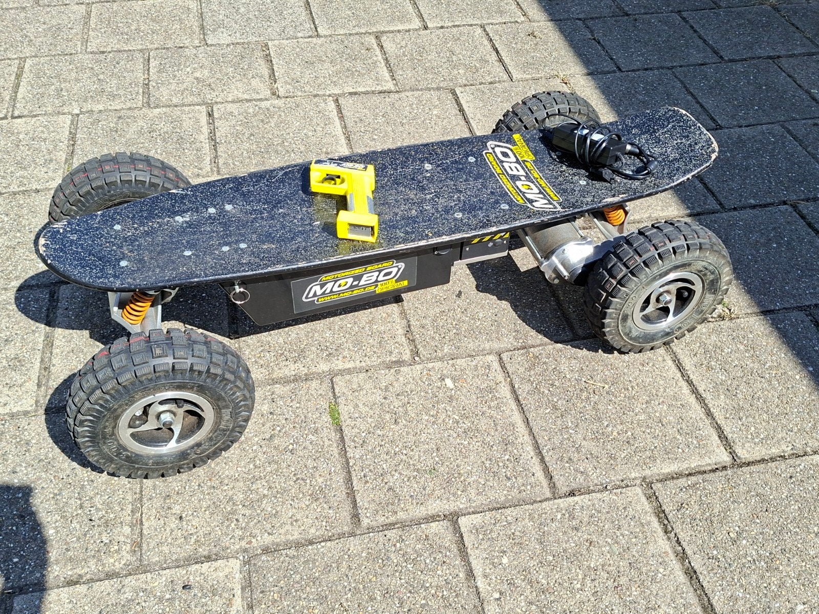 Mo-Bo Elektrisch Off-Road Skateboard - 1.20m, Sport en Fitness, Ophalen