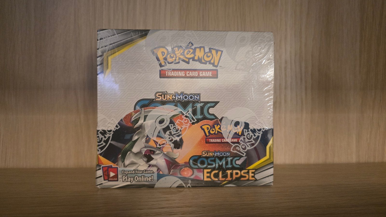 Sun & Moon Cosmic Eclipse Booster Box. Sealed., Ophalen, Nieuw, Boosterbox, Foil