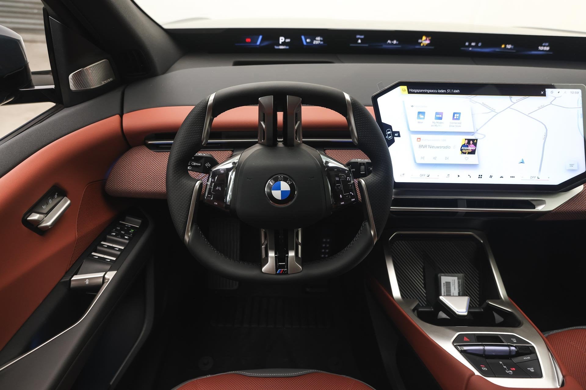 BMW iX3 50 xDrive M Sport / Panoramadak / Trekhaak / Parking, Auto's, Vierwielaandrijving, 592 min, Zilver of Grijs, 750 kg