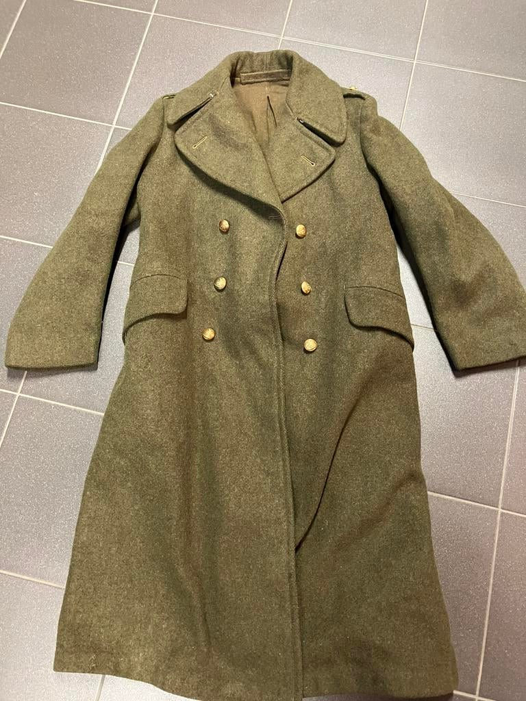 Canadese Great coat, Verzamelen, Militaria | Tweede Wereldoorlog, Ophalen of Verzenden, Nederland, Embleem of Badge