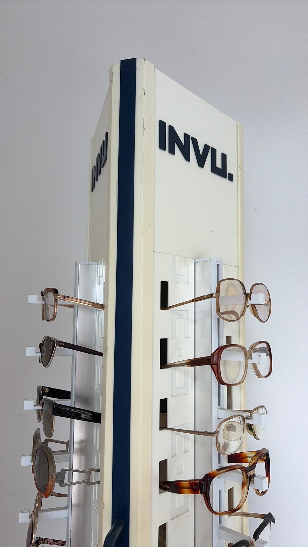 Vintage brillen op Display, Gebruikt, Wit, Bril, Ophalen