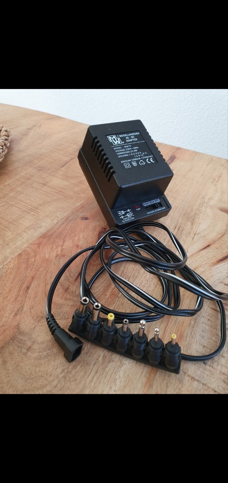 Universele AC/DC Adapter MW79 - 1000mA, 1.5-12V, Ophalen of Verzenden, Zo goed als nieuw