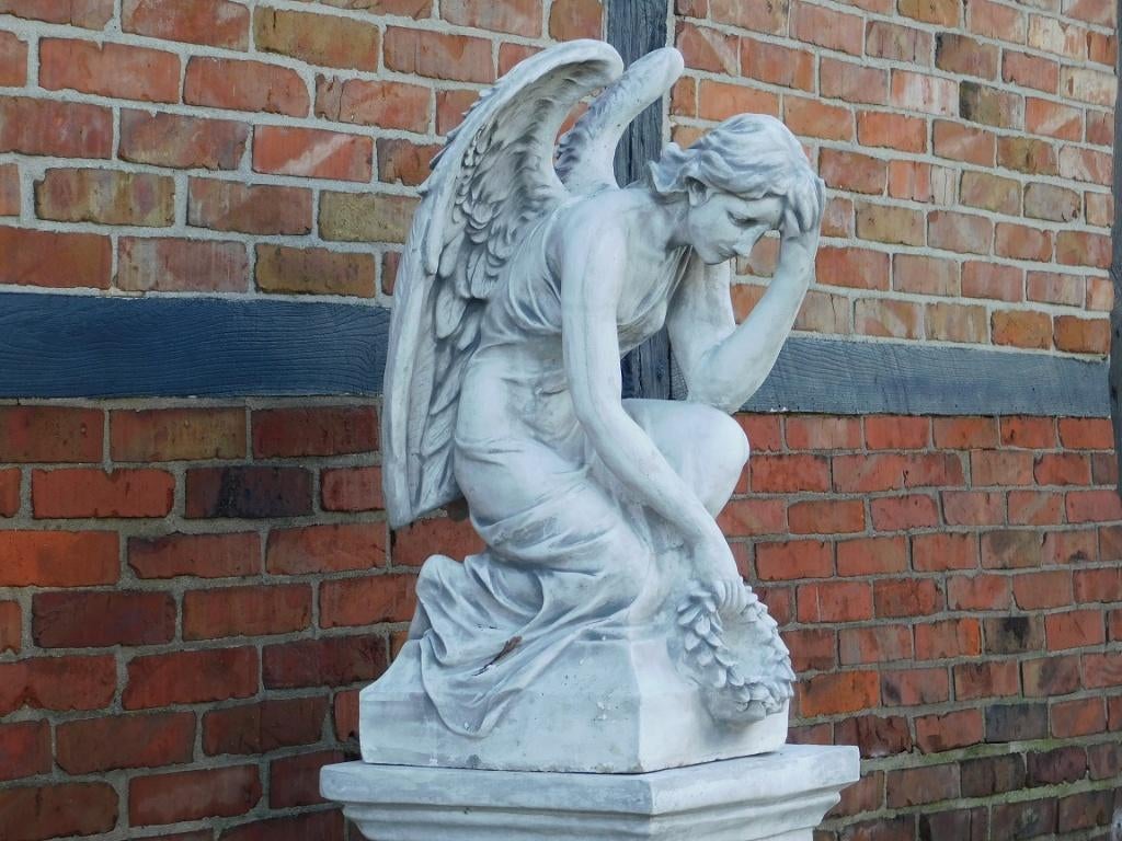 Beeld Knielende Engel met Krans - 80 cm - Steen, Tuin en Terras, Tuinbeelden, Steen, Engelenbeeld, ., Nieuw