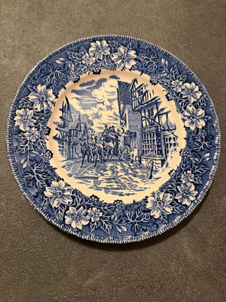 Royal tudor aardewerk, Ophalen