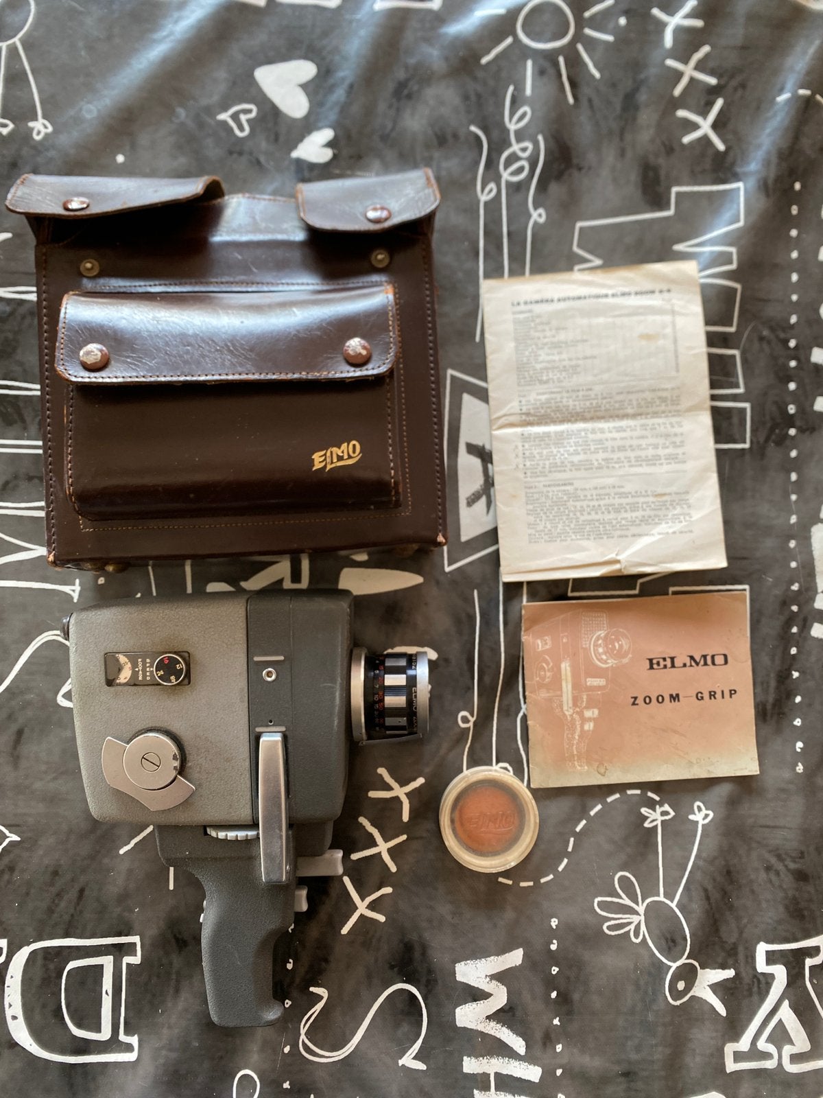 Elmo camera met instructieboekje(s) en lederen tas, Ophalen of Verzenden, 8mm