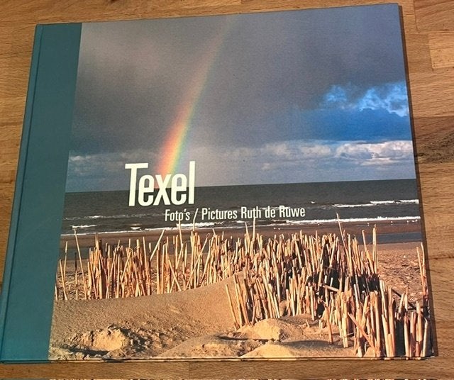 Ruth de Ruwe. TEXEL. In foto's. Nauta Boek Texel. 2003. 1e d, 20e eeuw of later, Ruth de Ruwe, Ophalen of Verzenden, Zo goed als nieuw