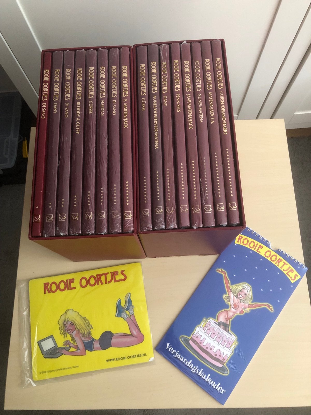 Rooie Oortjes Deel 1 t/m 16 + Muismat & Kalender, Boeken, Complete serie of reeks, Ophalen, Nieuw