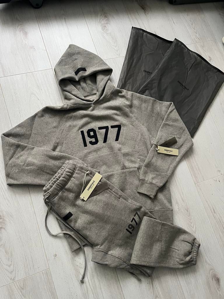 Essentials Trainingspak | ACTIE.Topkwaliteit!, 7 modellen, Ophalen of Verzenden, Zo goed als nieuw, Overige maten