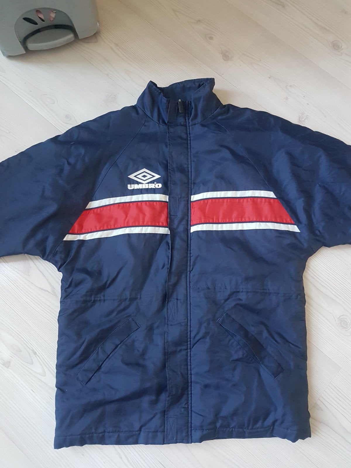 Umbro vintage men's sportjacket size small, Ophalen of Verzenden