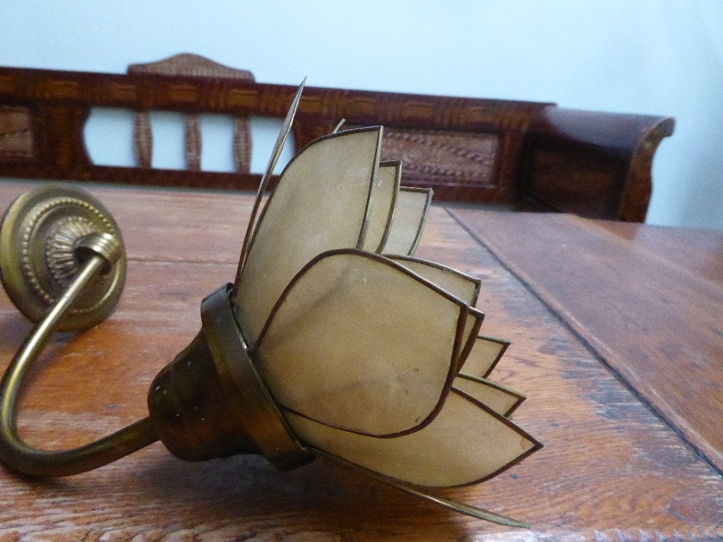 Vintage wandlampje metaal met capiz schelpen, Antiek en Kunst, Ophalen of Verzenden