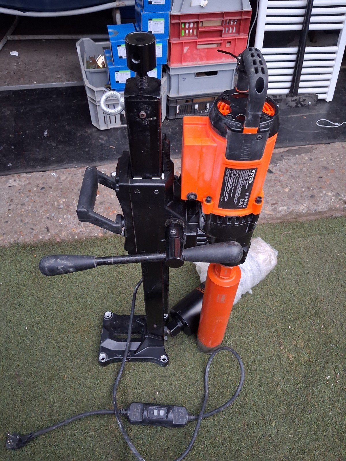 Vevor Diamant Boormachine met Statief - Krachtig en Compleet, Ophalen, Nieuw, 600 watt of meer, Boormachine