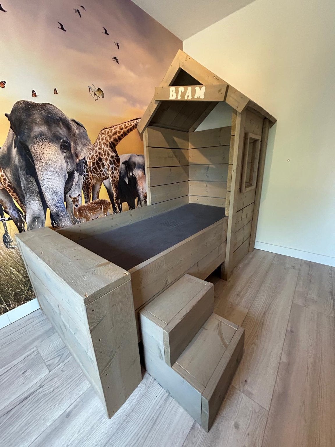 Stoere houten kinderkamer bedhuisje, Kinderen en Baby's, Kinderkamer | Stapelbedden en Hoogslapers, Ophalen of Verzenden, Gebruikt