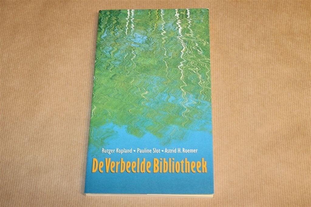 De Verbeelde Bibliotheek — Dubbelboek Verhalen Biegel 2000, Boeken, Ophalen of Verzenden, Gelezen