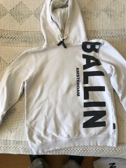 Purerwhite hoodie, Ophalen of Verzenden, Zo goed als nieuw, Jongen, Trui of Vest