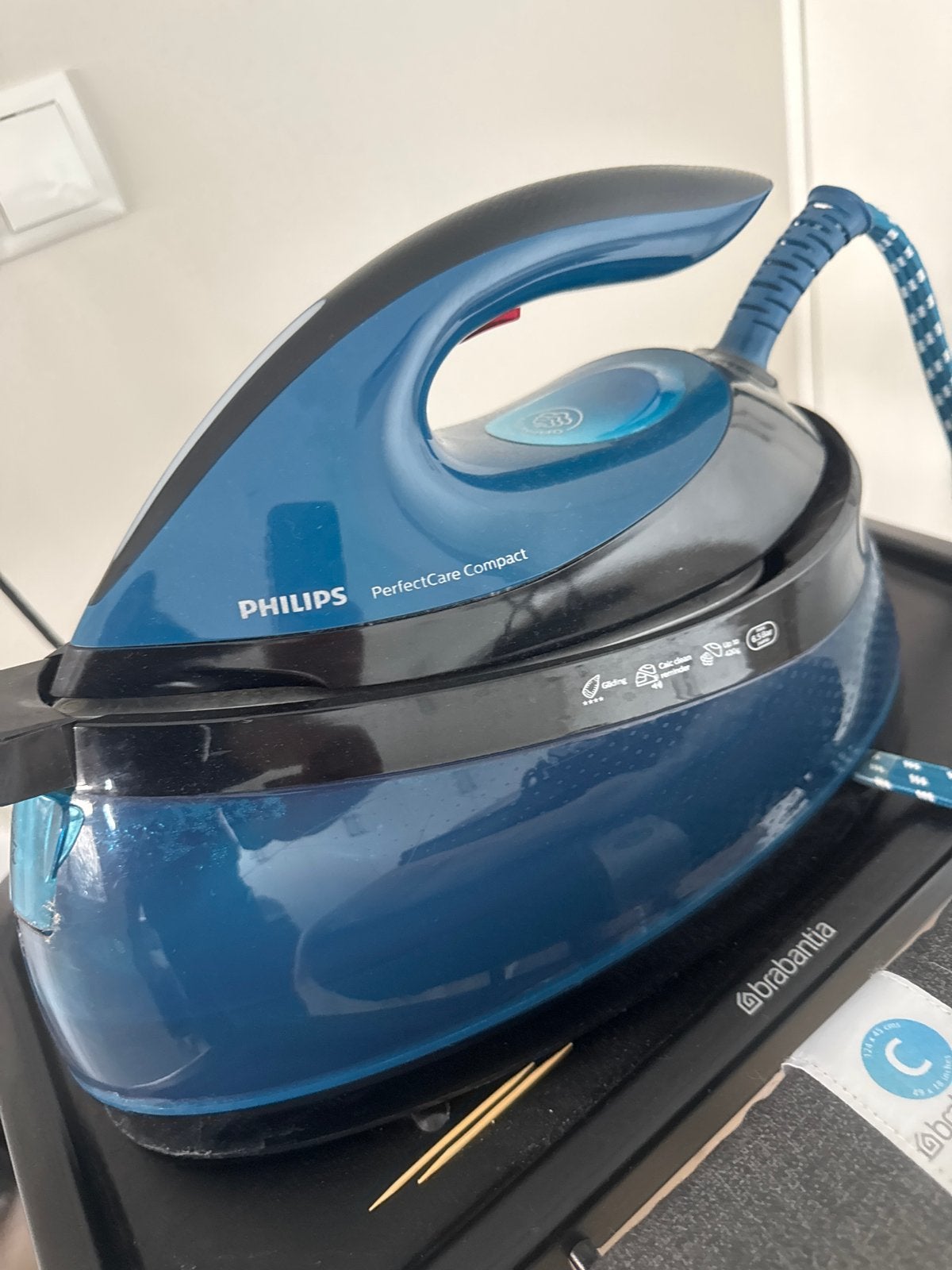 Philips PerfectCare Compact stoomstrijkijzer (defect), Ophalen, Niet werkend, Strijkijzer met snoer