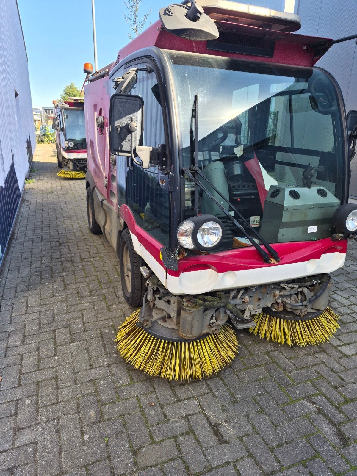 Mathieu Veegmachine Diesel Euro 5 - Nieuwe Banden, Zakelijke goederen, Ophalen