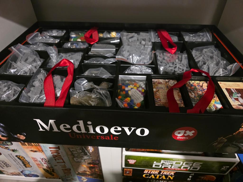 Medioevo universale, Hobby en Vrije tijd, Gezelschapsspellen | Bordspellen, Ophalen of Verzenden