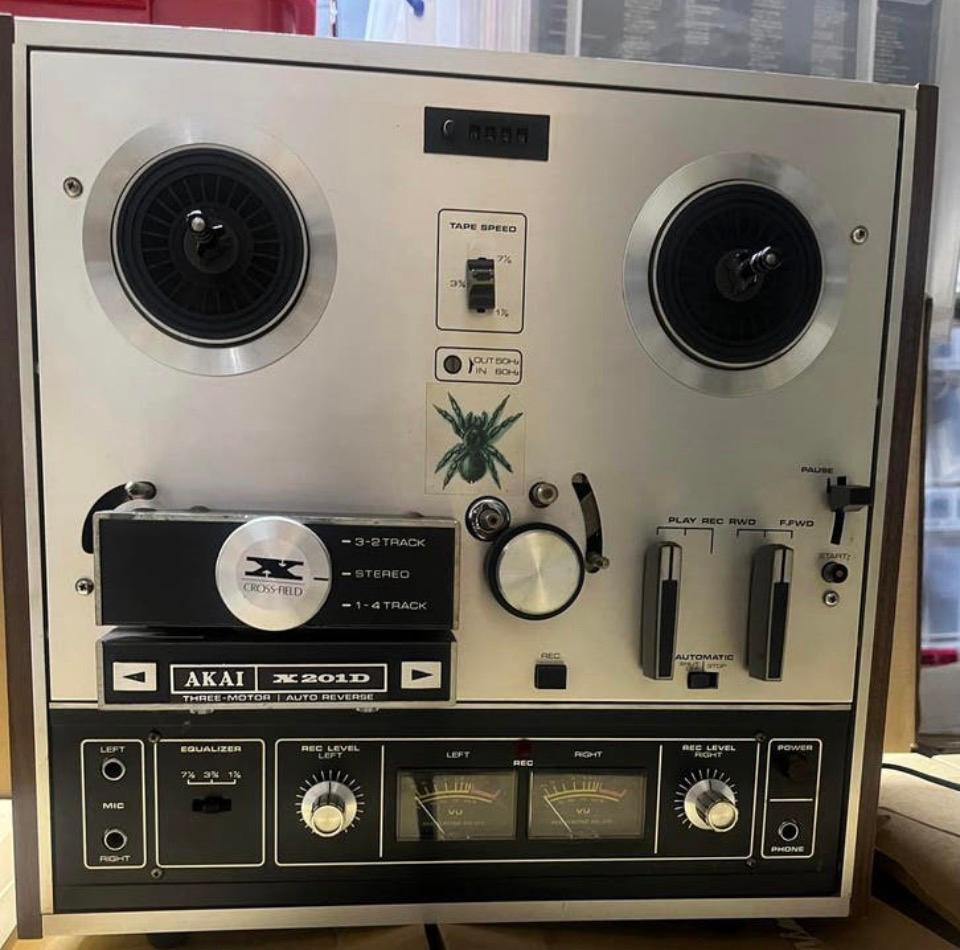 Akai X-201D spoelenrecorder (cross-field), Audio, Tv en Foto, Bandrecorders, Ophalen of Verzenden, Bandrecorder