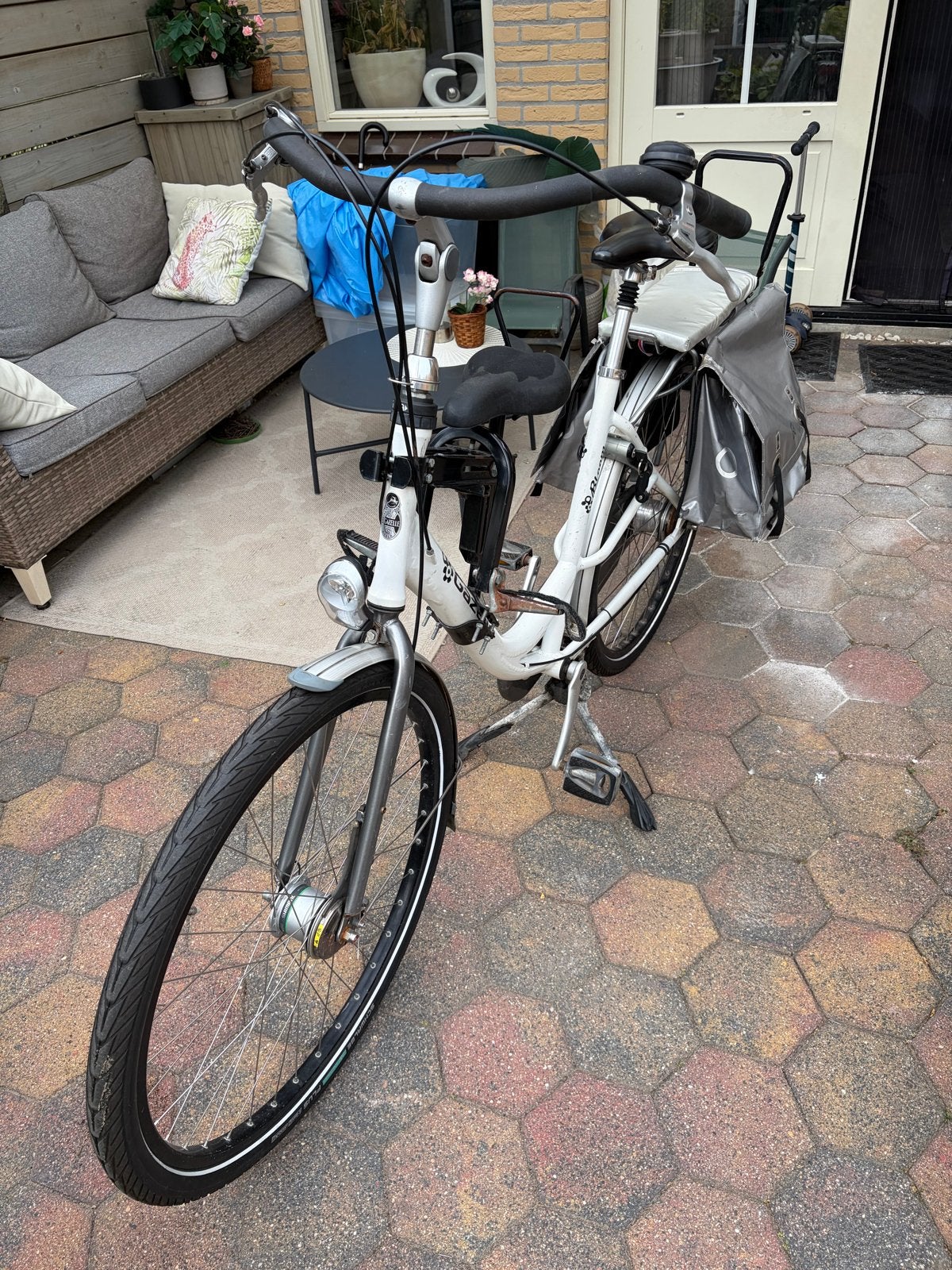 Gazelle Bloom Moeder fiets - Wit met lage instap, Ophalen, Versnellingen, Gazelle, Trommelrem