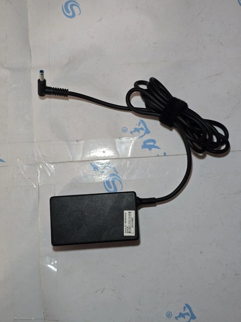 HP 65W laptop oplader TPN-DA17 19.5V 3.33A blauwe pin, Verzenden, Zo goed als nieuw, HP