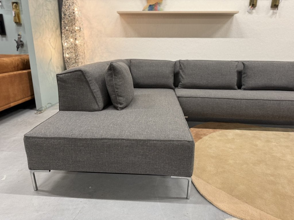 Nieuw Design on Stock Bloq Hoekbank XL milton design bank, Gompenstraat 15, Hoekbank, Ophalen of Verzenden, Contactformulier
