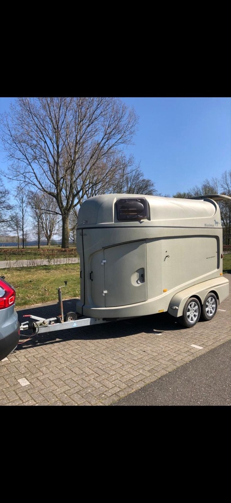 Te koop Humbauer Maximus 2 paards, Ophalen, Gebruikt, Polyester, 2-paards trailer