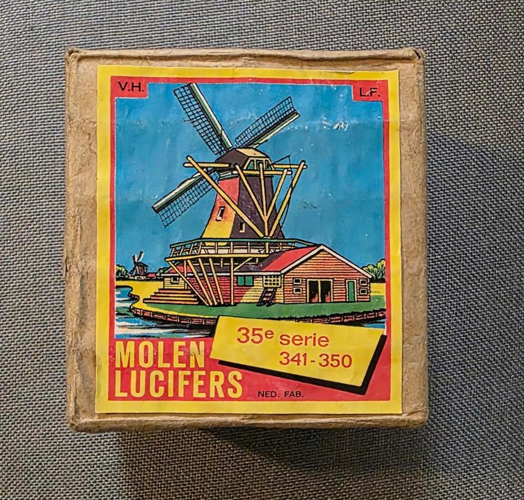 Vintage Molen Lucifers, 35e Serie (341-350), Origineel, Verzamelen, Rookartikelen, Aanstekers en Luciferdoosjes, Gebruikt, Ophalen of Verzenden